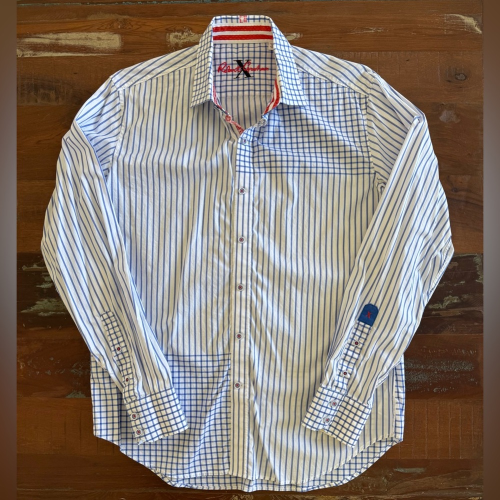 Robert Graham  Long Sleeve Button Down Shirt!  M